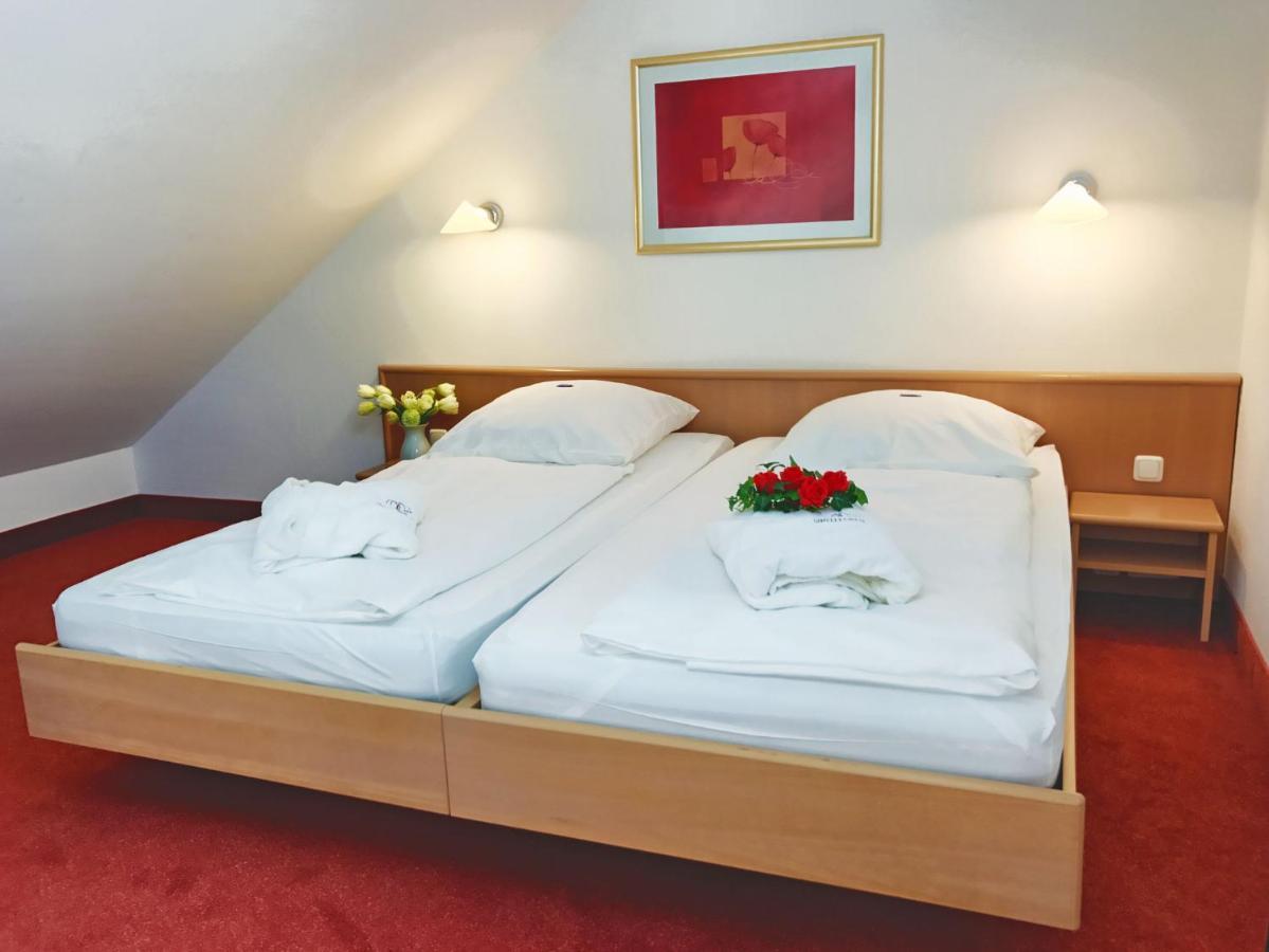 Appartement-Hotel Sibyllenbad นอยอัลเบนรอยธ์ ภายนอก รูปภาพ